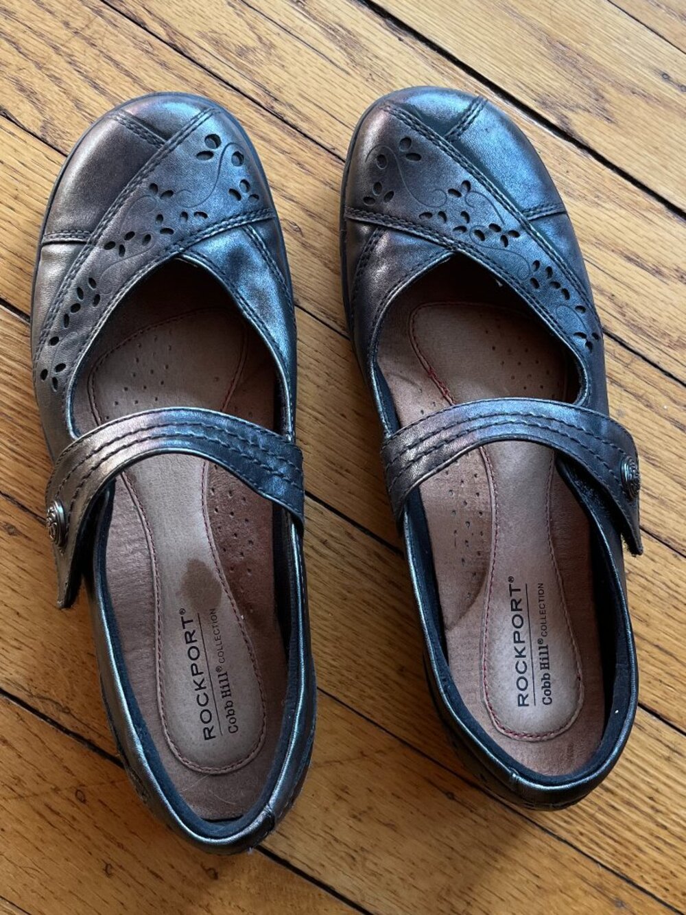 Rockport Cobb Hill Mary Janes — Bronze, Size 7.5 ✨
